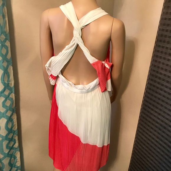 Dress - Picture 4 of 5